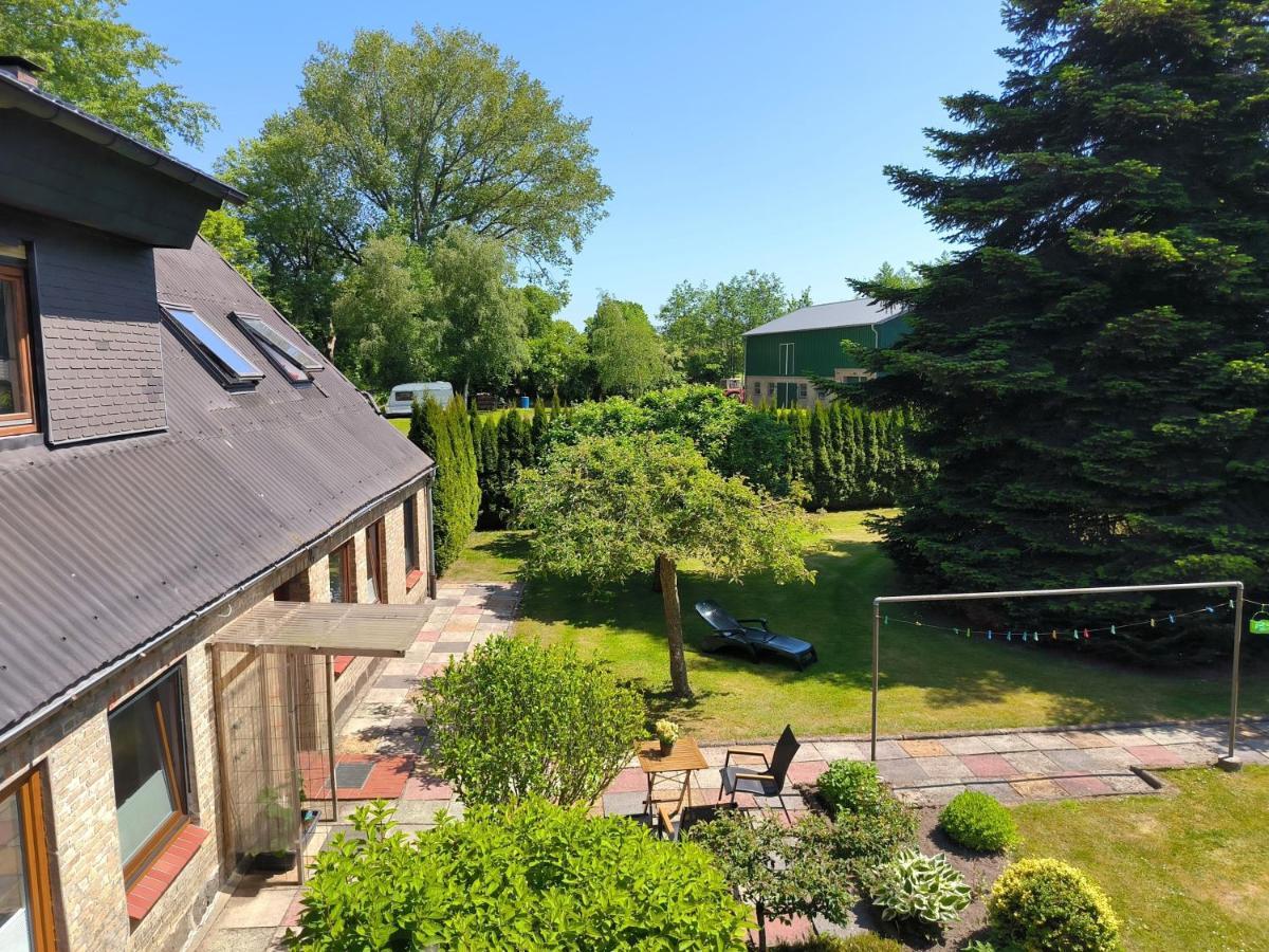 Ferienwohnung Zwischen Den Meeren - Schoene Und Gemuetliche Fewo Mit Garten Dorpstedt Экстерьер фото